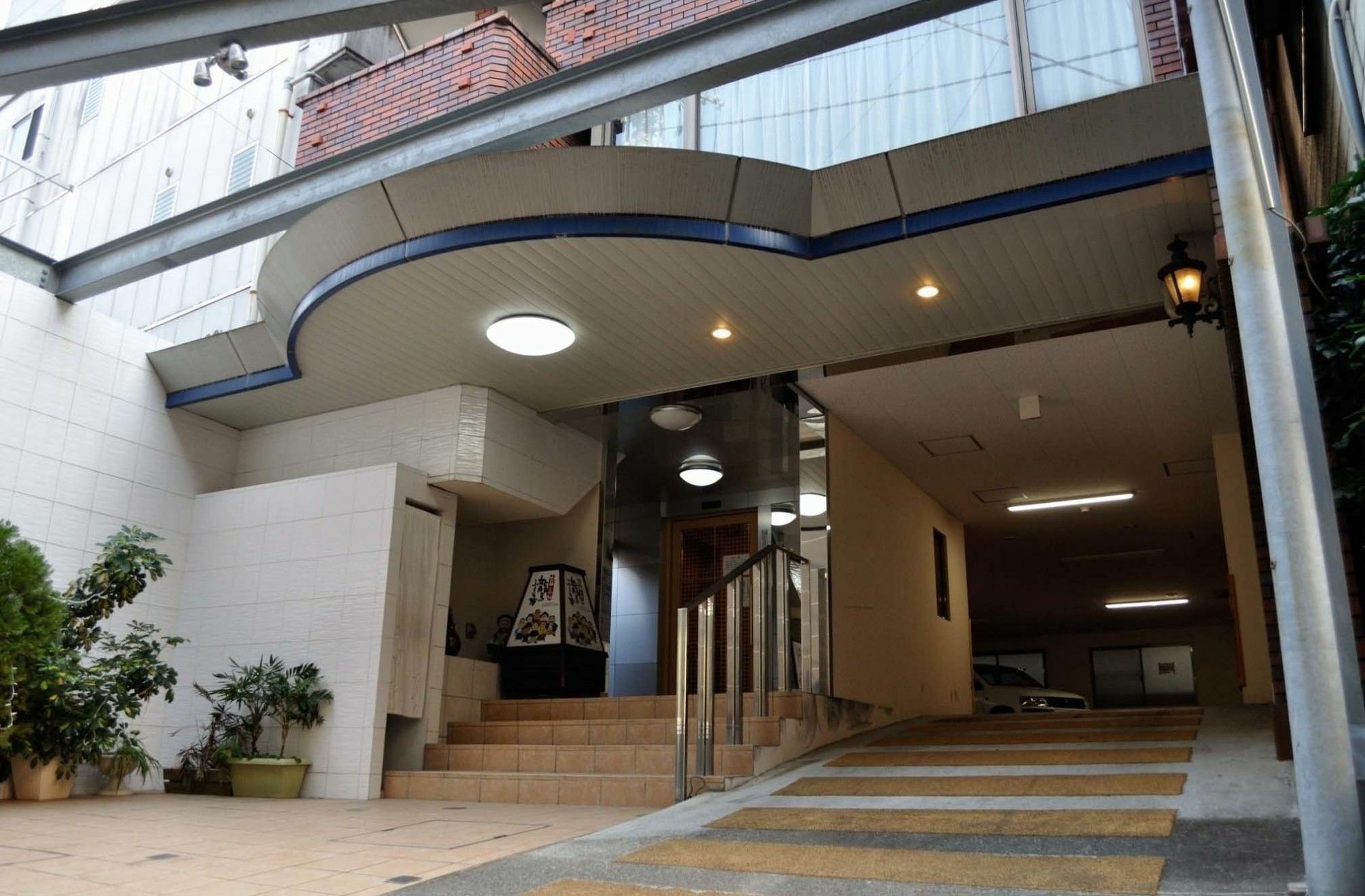 Kochi Sakura Hotel Экстерьер фото